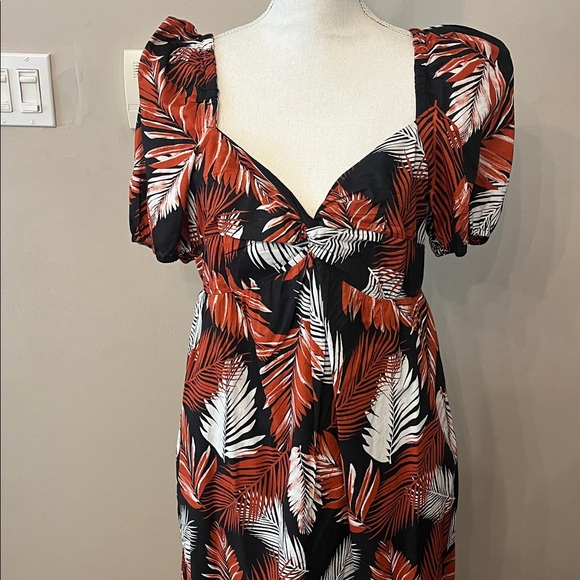 NWT Puff-sleeve twist-front midi dress - Picture 2 of 8